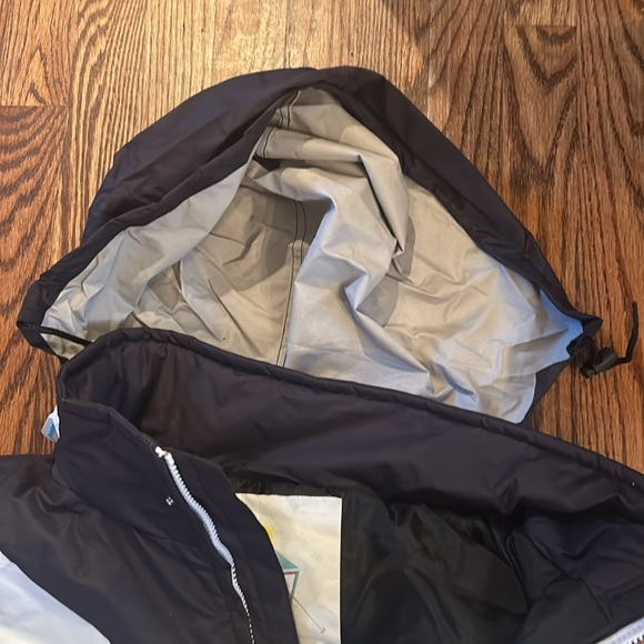 Tipsy Elves men’s snowsuit - Picture 8 of 8